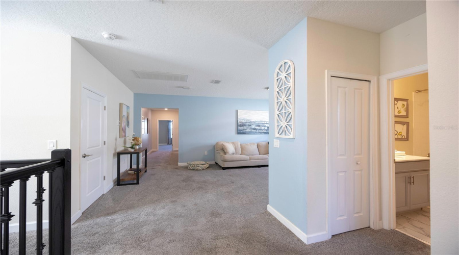 DAVENPORT, Florida 33896, 6 Bedrooms Bedrooms, ,5 BathroomsBathrooms,Residential,For Sale,CABOT CLIFFS,0,MFRO6332834