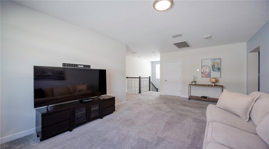 DAVENPORT, Florida 33896, 6 Bedrooms Bedrooms, ,5 BathroomsBathrooms,Residential,For Sale,CABOT CLIFFS,0,MFRO6332834
