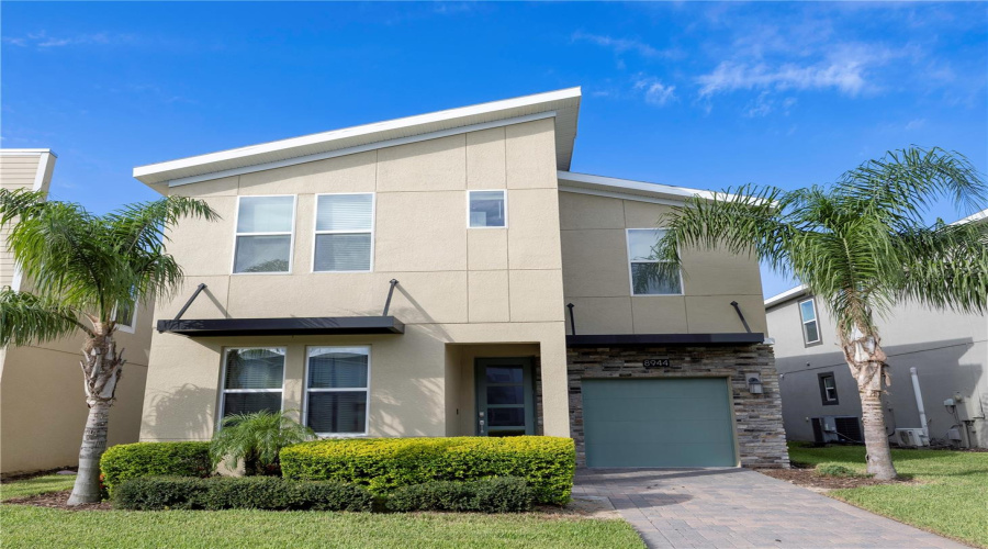 DAVENPORT, Florida 33896, 6 Bedrooms Bedrooms, ,5 BathroomsBathrooms,Residential,For Sale,CABOT CLIFFS,0,MFRO6332834