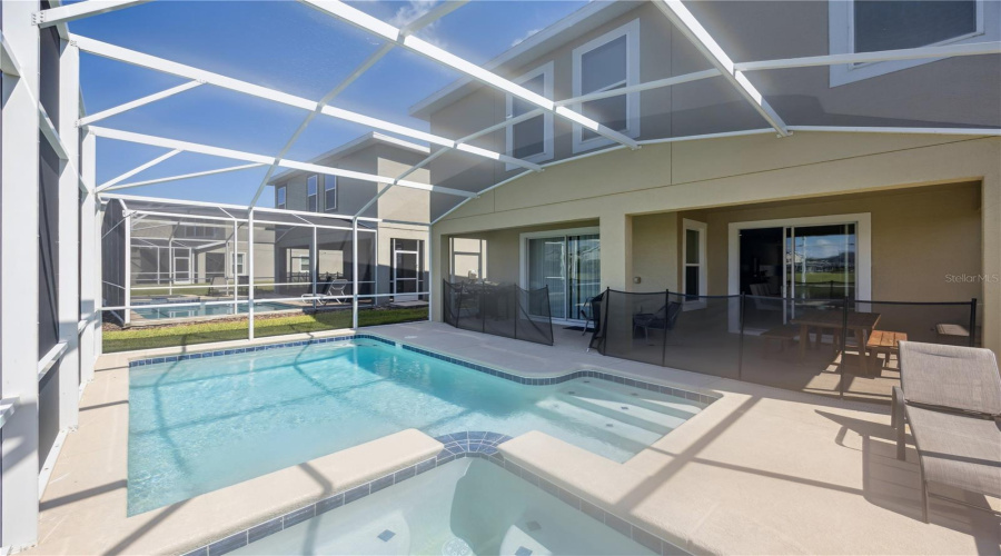 DAVENPORT, Florida 33896, 6 Bedrooms Bedrooms, ,5 BathroomsBathrooms,Residential,For Sale,CABOT CLIFFS,0,MFRO6332834