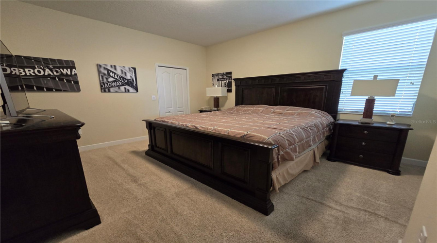 DAVENPORT, Florida 33896, 5 Bedrooms Bedrooms, ,4 BathroomsBathrooms,Residential,For Sale,SHADOW MOUNTAIN,0,MFRO6261471