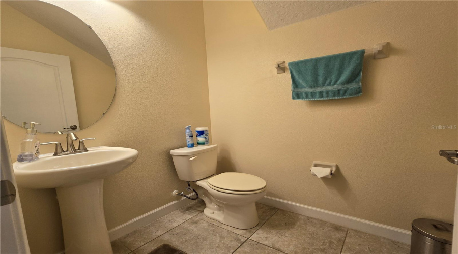 DAVENPORT, Florida 33896, 5 Bedrooms Bedrooms, ,4 BathroomsBathrooms,Residential,For Sale,SHADOW MOUNTAIN,0,MFRO6261471