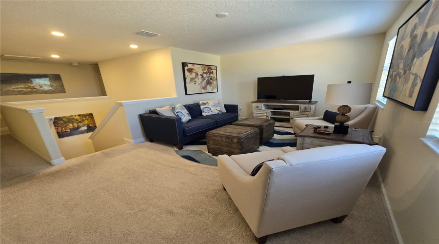 DAVENPORT, Florida 33896, 5 Bedrooms Bedrooms, ,4 BathroomsBathrooms,Residential,For Sale,SHADOW MOUNTAIN,0,MFRO6261471