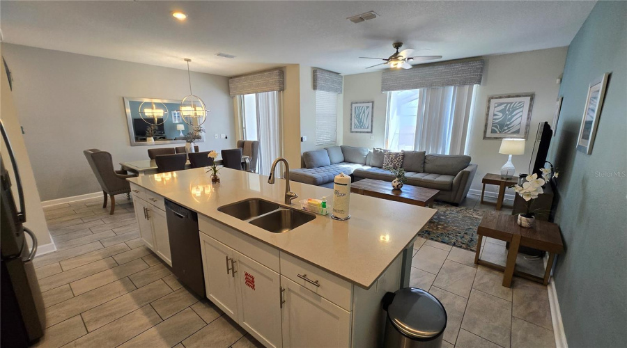 KISSIMMEE, Florida 34746, 4 Bedrooms Bedrooms, ,3 BathroomsBathrooms,Residential,For Sale,WINDERMERE,0,MFRO6332847