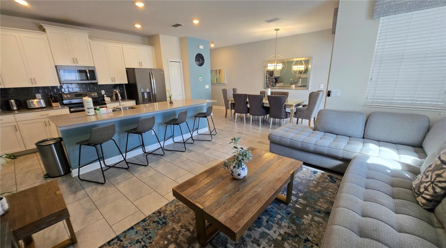KISSIMMEE, Florida 34746, 4 Bedrooms Bedrooms, ,3 BathroomsBathrooms,Residential,For Sale,WINDERMERE,0,MFRO6332847