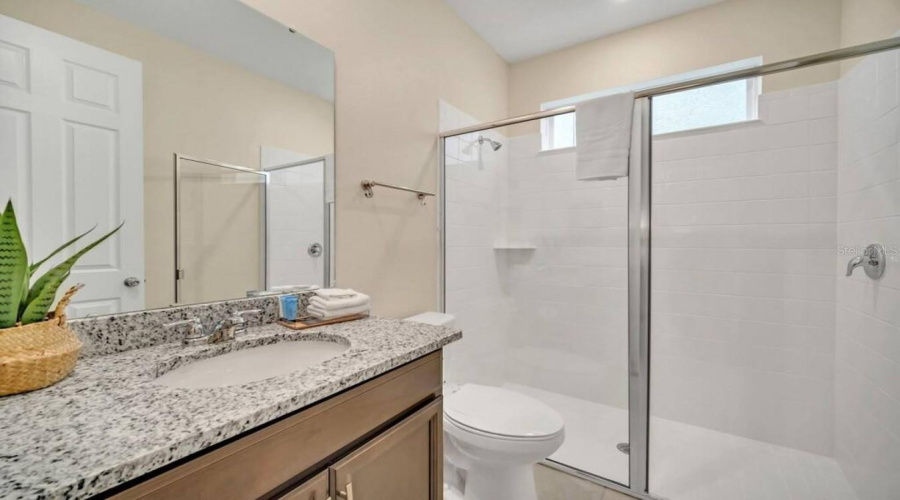 KISSIMMEE, Florida 34747, 7 Bedrooms Bedrooms, ,6 BathroomsBathrooms,Residential,For Sale,FLEMING MIST,0,MFRO6155680
