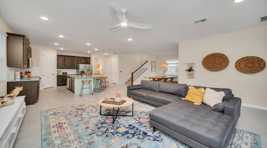 KISSIMMEE, Florida 34747, 7 Bedrooms Bedrooms, ,6 BathroomsBathrooms,Residential,For Sale,FLEMING MIST,0,MFRO6155680