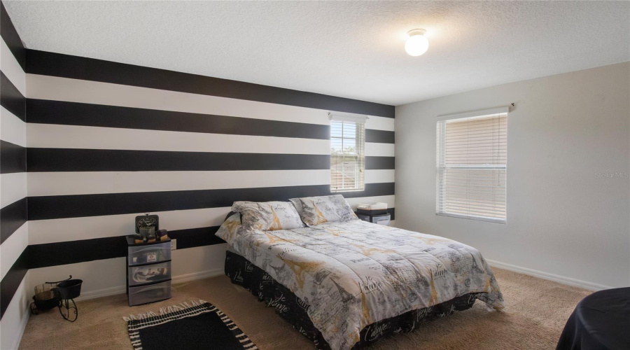 DAVENPORT, Florida 33897, 5 Bedrooms Bedrooms, ,3 BathroomsBathrooms,Residential,For Sale,LAZY WILLOW,0,MFRO6332476