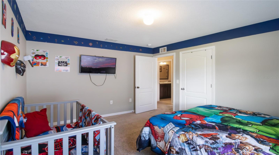DAVENPORT, Florida 33897, 5 Bedrooms Bedrooms, ,3 BathroomsBathrooms,Residential,For Sale,LAZY WILLOW,0,MFRO6332476