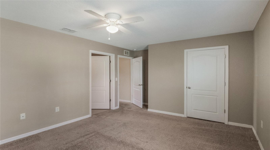 DAVENPORT, Florida 33897, 5 Bedrooms Bedrooms, ,3 BathroomsBathrooms,Residential,For Sale,LAZY WILLOW,0,MFRO6332476