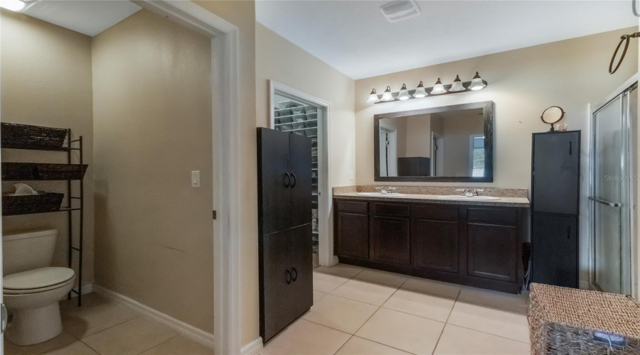 DAVENPORT, Florida 33897, 5 Bedrooms Bedrooms, ,3 BathroomsBathrooms,Residential,For Sale,LAZY WILLOW,0,MFRO6332476