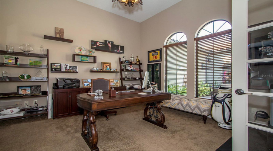 Photos are from previous occupant due to tenant occupancy. Furnishings not included, Property is vacant.