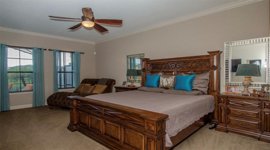 Photos are from previous occupant due to tenant occupancy. Furnishings not included, Property is vacant.