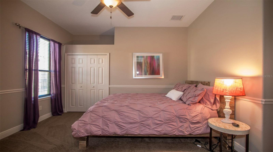 Photos are from previous occupant due to tenant occupancy. Furnishings not included, Property is vacant.