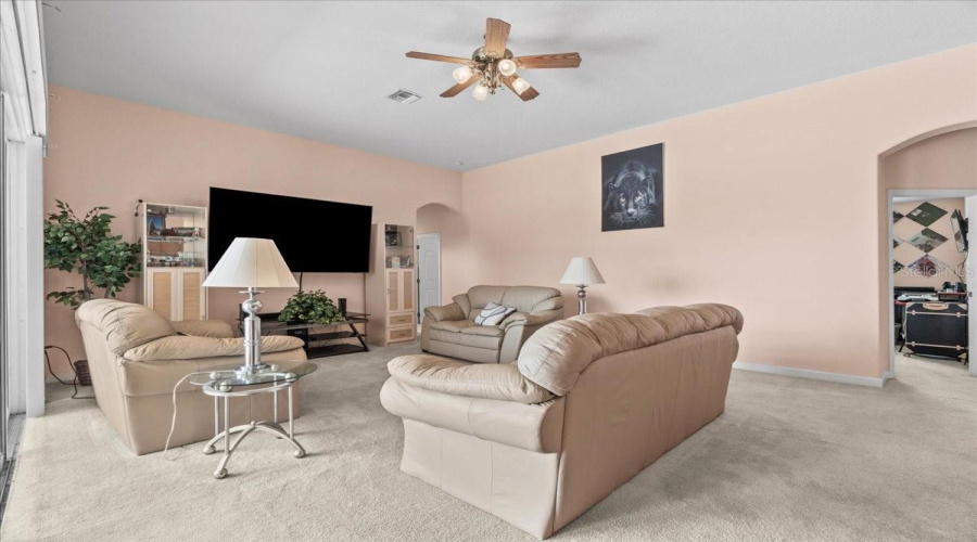 KISSIMMEE, Florida 34746, 4 Bedrooms Bedrooms, ,3 BathroomsBathrooms,Residential,For Sale,ROUGHSIDE,0,MFRO6332997