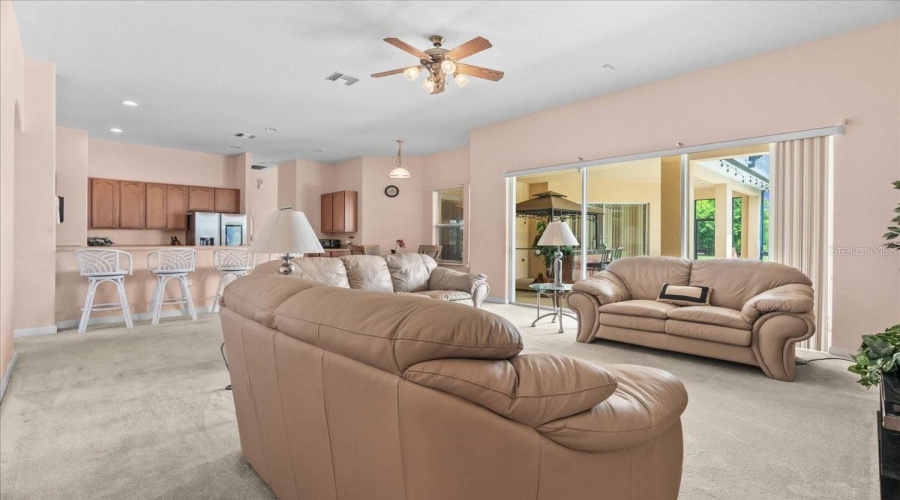KISSIMMEE, Florida 34746, 4 Bedrooms Bedrooms, ,3 BathroomsBathrooms,Residential,For Sale,ROUGHSIDE,0,MFRO6332997