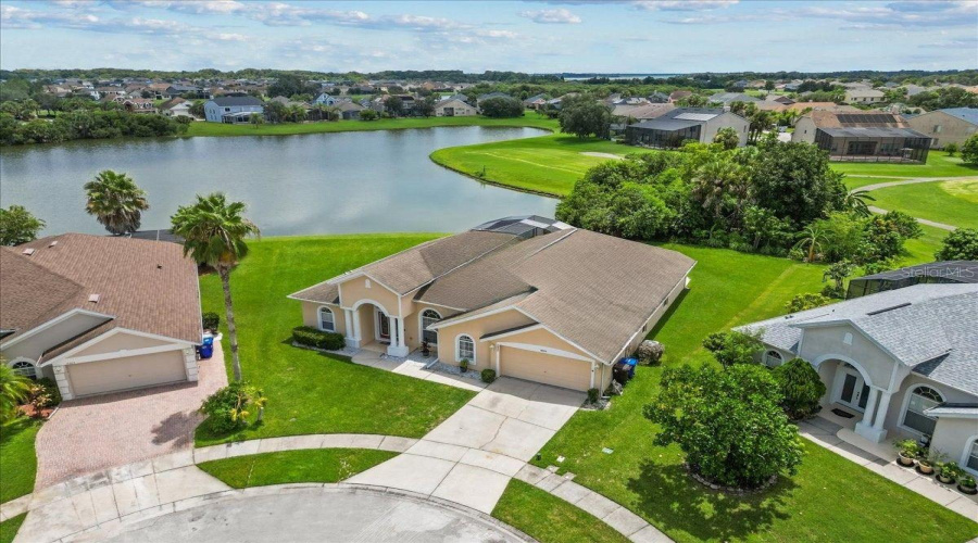 KISSIMMEE, Florida 34746, 4 Bedrooms Bedrooms, ,3 BathroomsBathrooms,Residential,For Sale,ROUGHSIDE,0,MFRO6332997