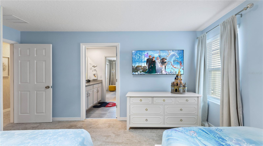 KISSIMMEE, Florida 34747, 9 Bedrooms Bedrooms, ,6 BathroomsBathrooms,Residential,For Sale,AMELIA DOWNS,0,MFRO6332544