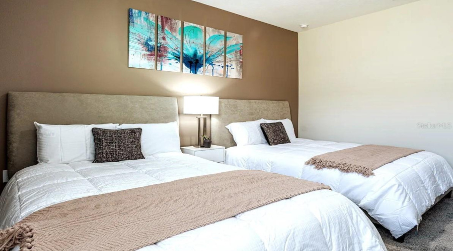 DAVENPORT, Florida 33896, 3 Bedrooms Bedrooms, ,2 BathroomsBathrooms,Residential,For Sale,OCEAN COURSE,0,MFRO6183741