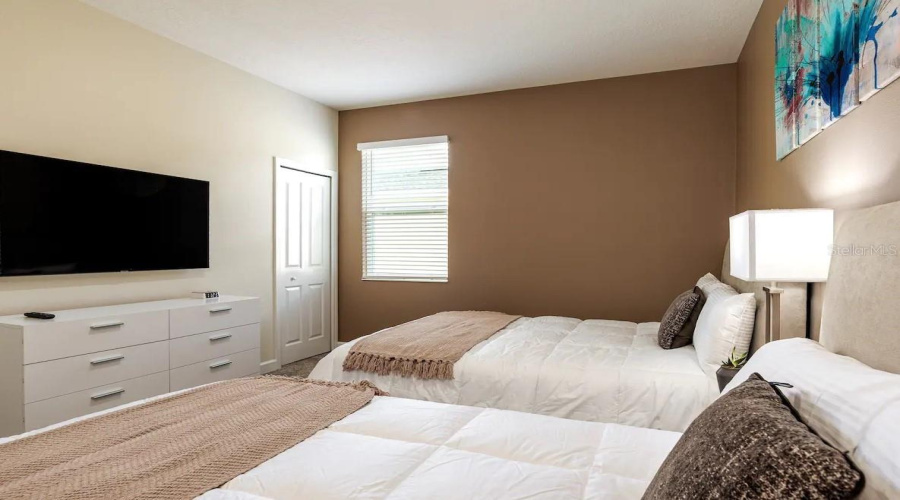 DAVENPORT, Florida 33896, 3 Bedrooms Bedrooms, ,2 BathroomsBathrooms,Residential,For Sale,OCEAN COURSE,0,MFRO6183741