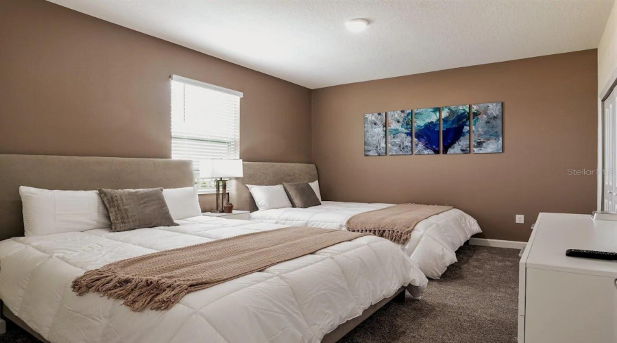 DAVENPORT, Florida 33896, 3 Bedrooms Bedrooms, ,2 BathroomsBathrooms,Residential,For Sale,OCEAN COURSE,0,MFRO6183741
