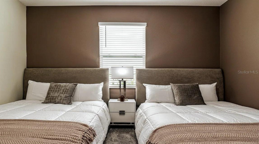 DAVENPORT, Florida 33896, 3 Bedrooms Bedrooms, ,2 BathroomsBathrooms,Residential,For Sale,OCEAN COURSE,0,MFRO6183741