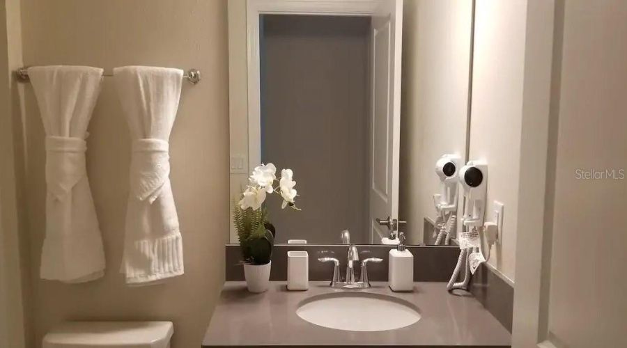 DAVENPORT, Florida 33896, 3 Bedrooms Bedrooms, ,2 BathroomsBathrooms,Residential,For Sale,OCEAN COURSE,0,MFRO6183741