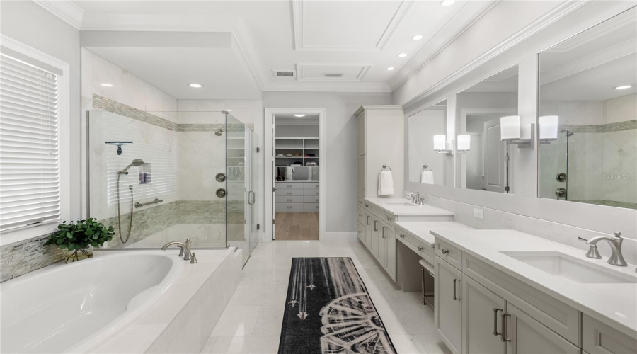 ORLANDO, Florida 32836, 5 Bedrooms Bedrooms, ,4 BathroomsBathrooms,Residential,For Sale,MATTRAW,0,MFRO6332301