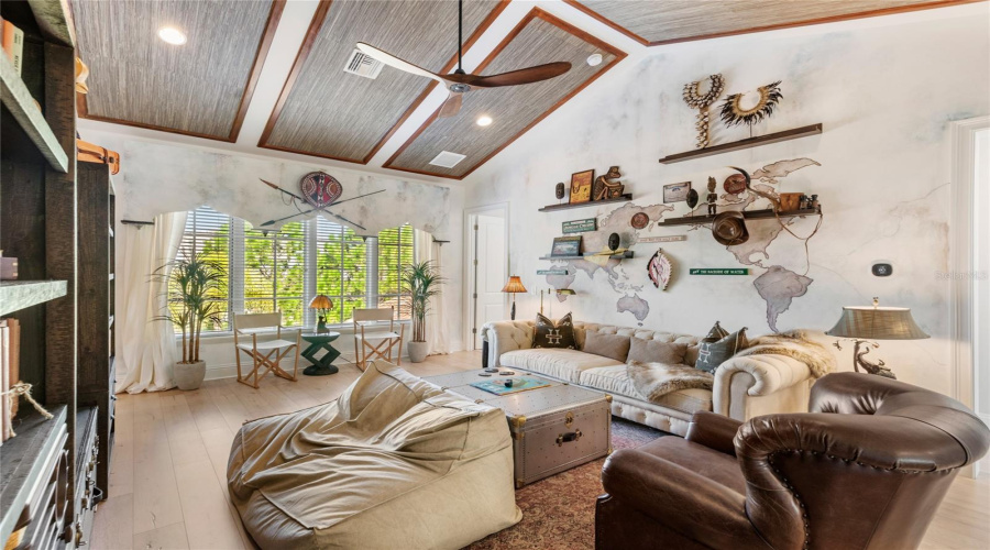 ORLANDO, Florida 32836, 5 Bedrooms Bedrooms, ,4 BathroomsBathrooms,Residential,For Sale,MATTRAW,0,MFRO6332301