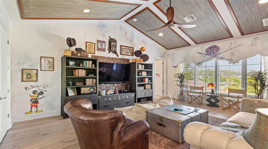 ORLANDO, Florida 32836, 5 Bedrooms Bedrooms, ,4 BathroomsBathrooms,Residential,For Sale,MATTRAW,0,MFRO6332301