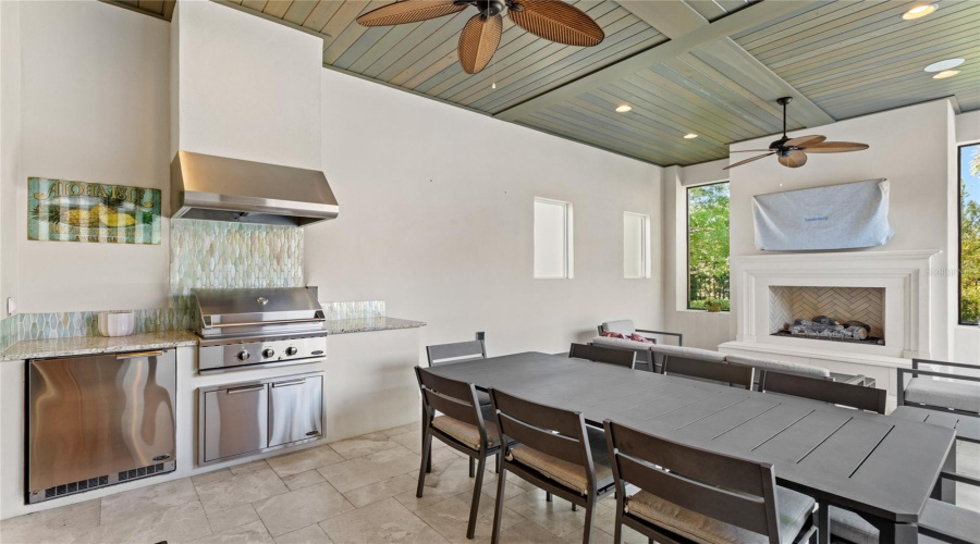 ORLANDO, Florida 32836, 5 Bedrooms Bedrooms, ,4 BathroomsBathrooms,Residential,For Sale,MATTRAW,0,MFRO6332301