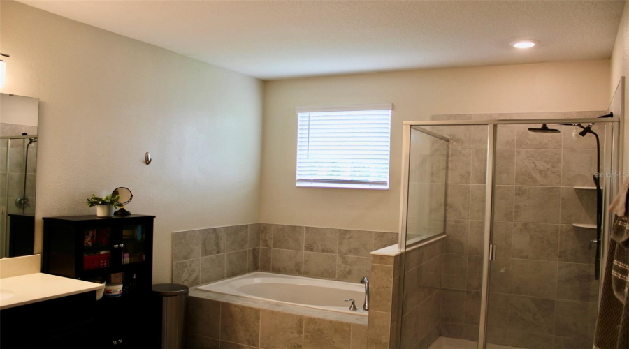 KISSIMMEE, Florida 34746, 3 Bedrooms Bedrooms, ,2 BathroomsBathrooms,Residential,For Sale,SENTENCE,0,MFRS5132141