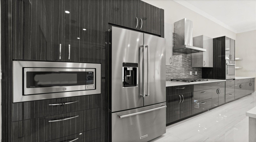 REUNION, Florida 34747, 6 Bedrooms Bedrooms, ,6 BathroomsBathrooms,Residential,For Sale,GATHERING,0,MFRO6269421