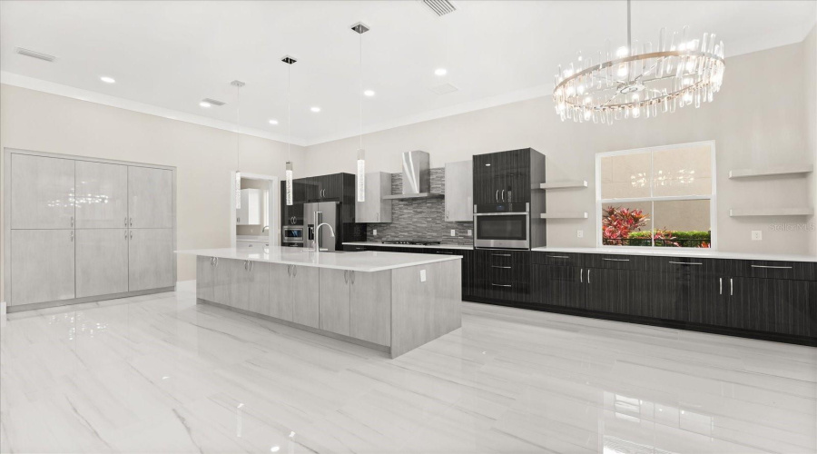 REUNION, Florida 34747, 6 Bedrooms Bedrooms, ,6 BathroomsBathrooms,Residential,For Sale,GATHERING,0,MFRO6269421