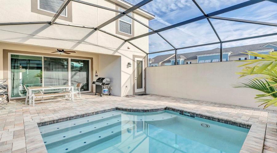 KISSIMMEE, Florida 34747, 5 Bedrooms Bedrooms, ,4 BathroomsBathrooms,Residential,For Sale,CAREY PALM,0,MFRTB8414210