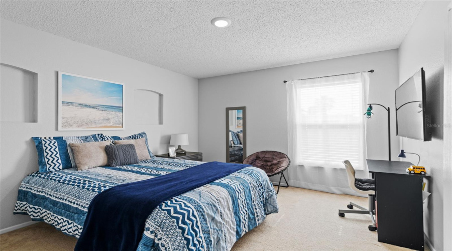DAVENPORT, Florida 33897, 5 Bedrooms Bedrooms, ,4 BathroomsBathrooms,Residential,For Sale,EMERALDVIEW,0,MFRO6333181