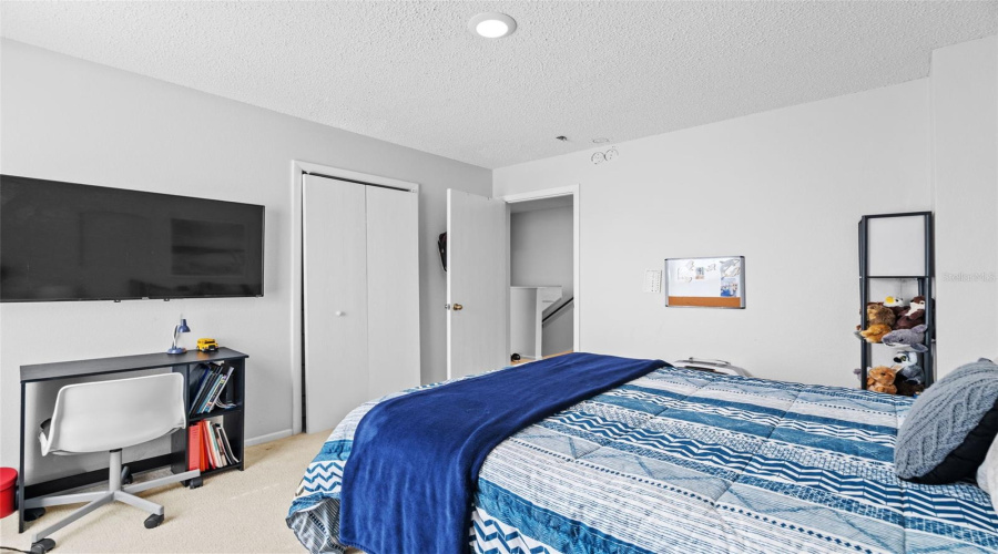 DAVENPORT, Florida 33897, 5 Bedrooms Bedrooms, ,4 BathroomsBathrooms,Residential,For Sale,EMERALDVIEW,0,MFRO6333181