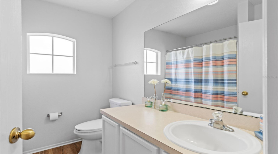 DAVENPORT, Florida 33897, 5 Bedrooms Bedrooms, ,4 BathroomsBathrooms,Residential,For Sale,EMERALDVIEW,0,MFRO6333181