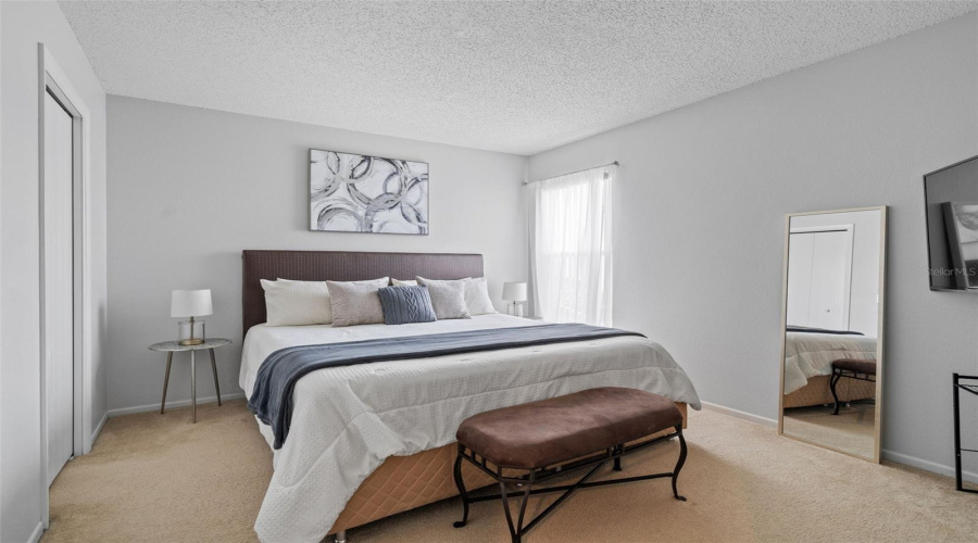 DAVENPORT, Florida 33897, 5 Bedrooms Bedrooms, ,4 BathroomsBathrooms,Residential,For Sale,EMERALDVIEW,0,MFRO6333181