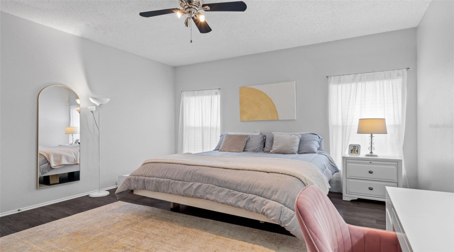 DAVENPORT, Florida 33897, 5 Bedrooms Bedrooms, ,4 BathroomsBathrooms,Residential,For Sale,EMERALDVIEW,0,MFRO6333181