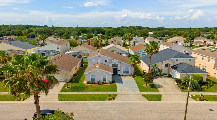 DAVENPORT, Florida 33897, 5 Bedrooms Bedrooms, ,4 BathroomsBathrooms,Residential,For Sale,EMERALDVIEW,0,MFRO6333181