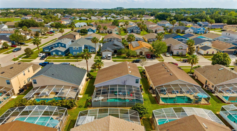 DAVENPORT, Florida 33897, 5 Bedrooms Bedrooms, ,4 BathroomsBathrooms,Residential,For Sale,EMERALDVIEW,0,MFRO6333181