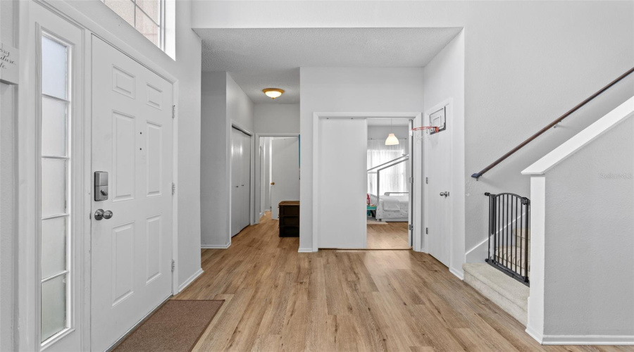DAVENPORT, Florida 33897, 5 Bedrooms Bedrooms, ,4 BathroomsBathrooms,Residential,For Sale,EMERALDVIEW,0,MFRO6333181