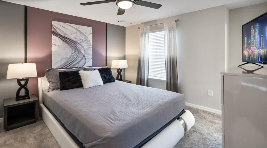 DAVENPORT, Florida 33897, 7 Bedrooms Bedrooms, ,5 BathroomsBathrooms,Residential,For Sale,LILAC,0,MFRO6333195