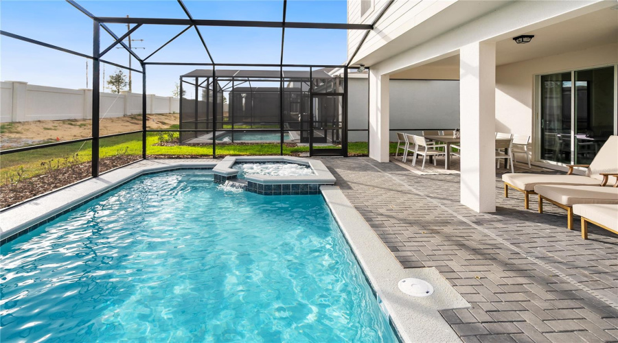 DAVENPORT, Florida 33897, 7 Bedrooms Bedrooms, ,5 BathroomsBathrooms,Residential,For Sale,LILAC,0,MFRO6333195