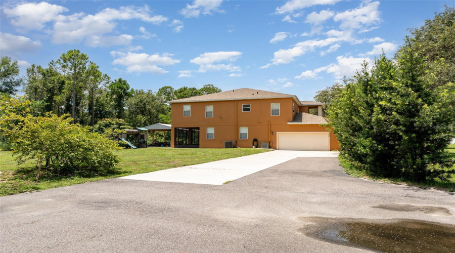 KISSIMMEE, Florida 34747, 4 Bedrooms Bedrooms, ,3 BathroomsBathrooms,Residential,For Sale,GOODMAN,0,MFRO6331214