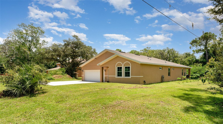 KISSIMMEE, Florida 34747, 4 Bedrooms Bedrooms, ,3 BathroomsBathrooms,Residential,For Sale,GOODMAN,0,MFRO6331214