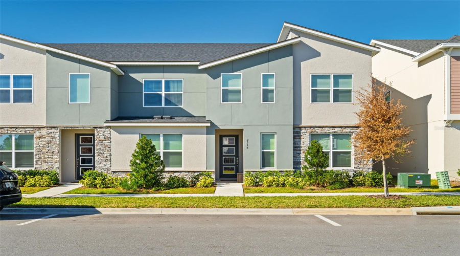 KISSIMMEE, Florida 34747, 6 Bedrooms Bedrooms, ,4 BathroomsBathrooms,Residential,For Sale,ZABALLINA,0,MFRO6333495