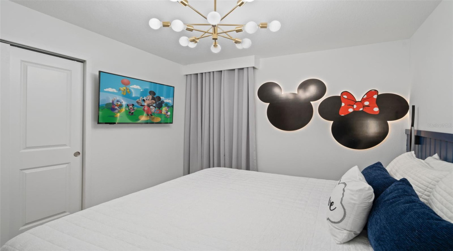 KISSIMMEE, Florida 34747, 6 Bedrooms Bedrooms, ,4 BathroomsBathrooms,Residential,For Sale,ZABALLINA,0,MFRO6333495