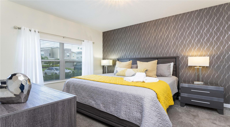 1st floor Bedroom (King size Bed)